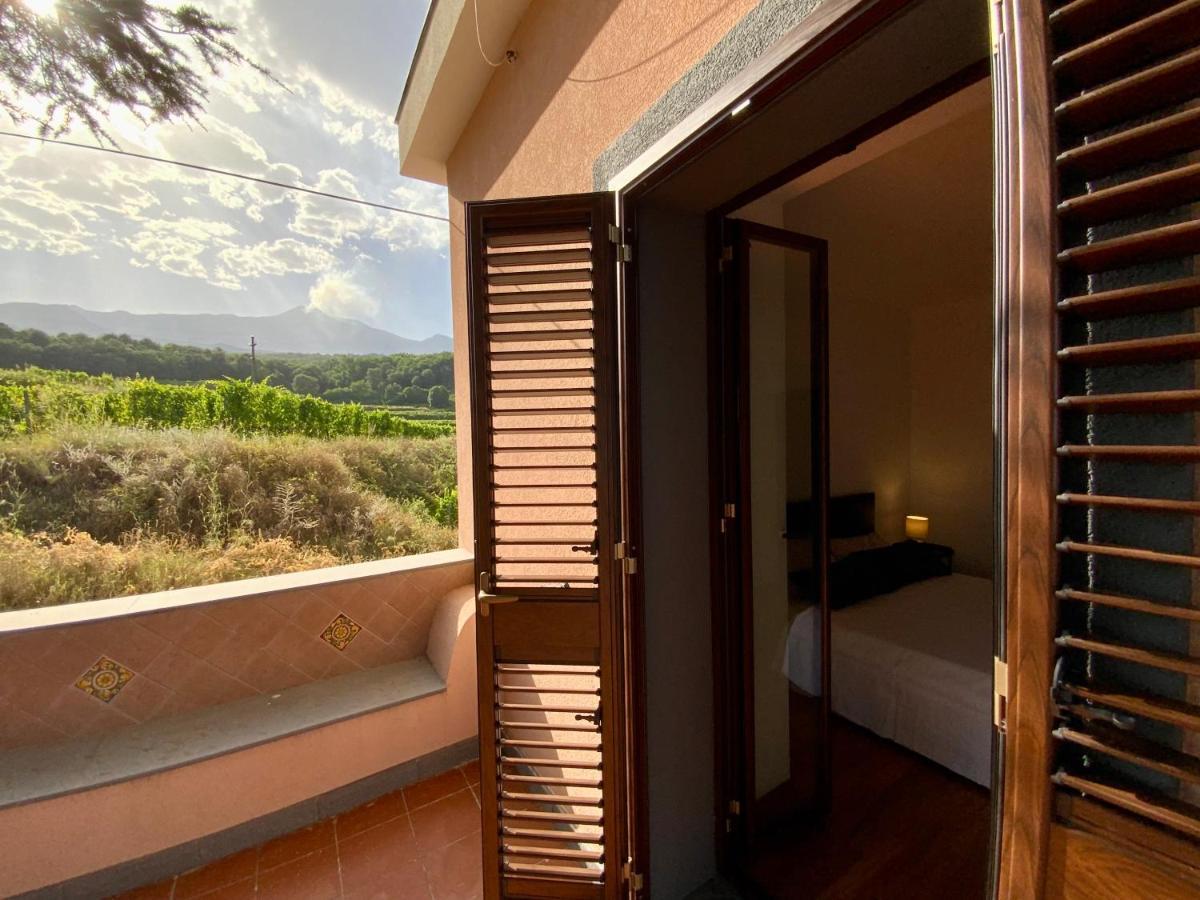 Tenuta Kiwi Dell'Etna Milo Exterior foto