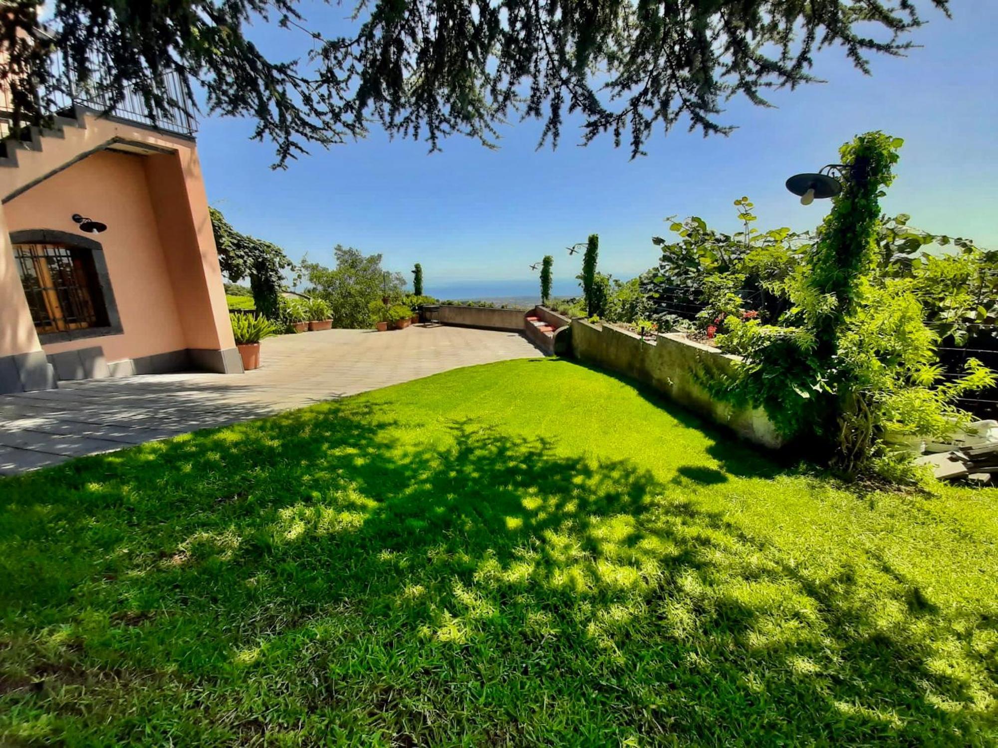Tenuta Kiwi Dell'Etna Milo Exterior foto